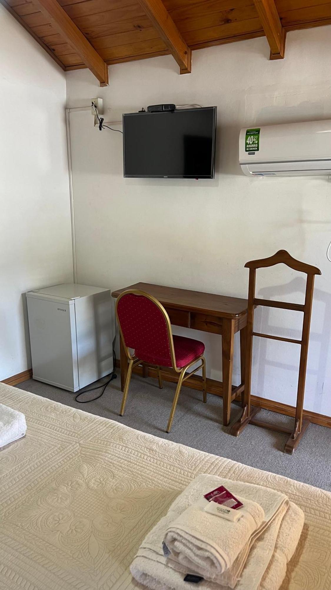 Hosteria Don Costa Hotel Chos Malal Eksteriør billede